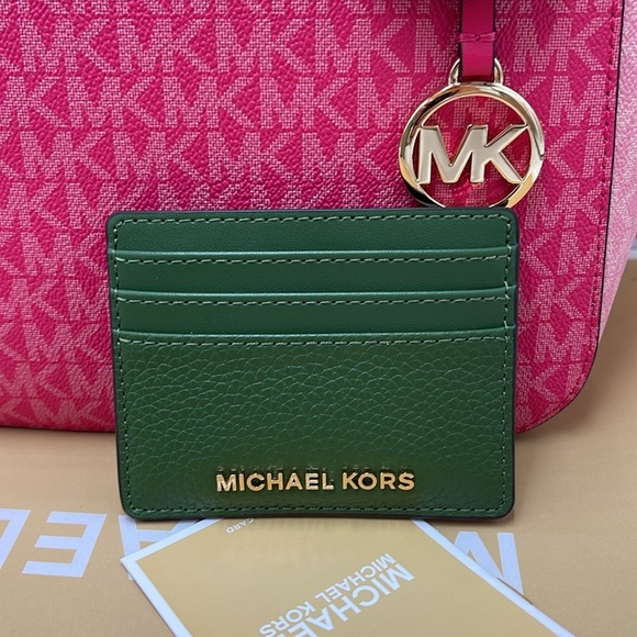MICHAEL KORS
Large Pebbled Leather Card Holder Case
Fern Green 
NWT - Picture 16 of 16